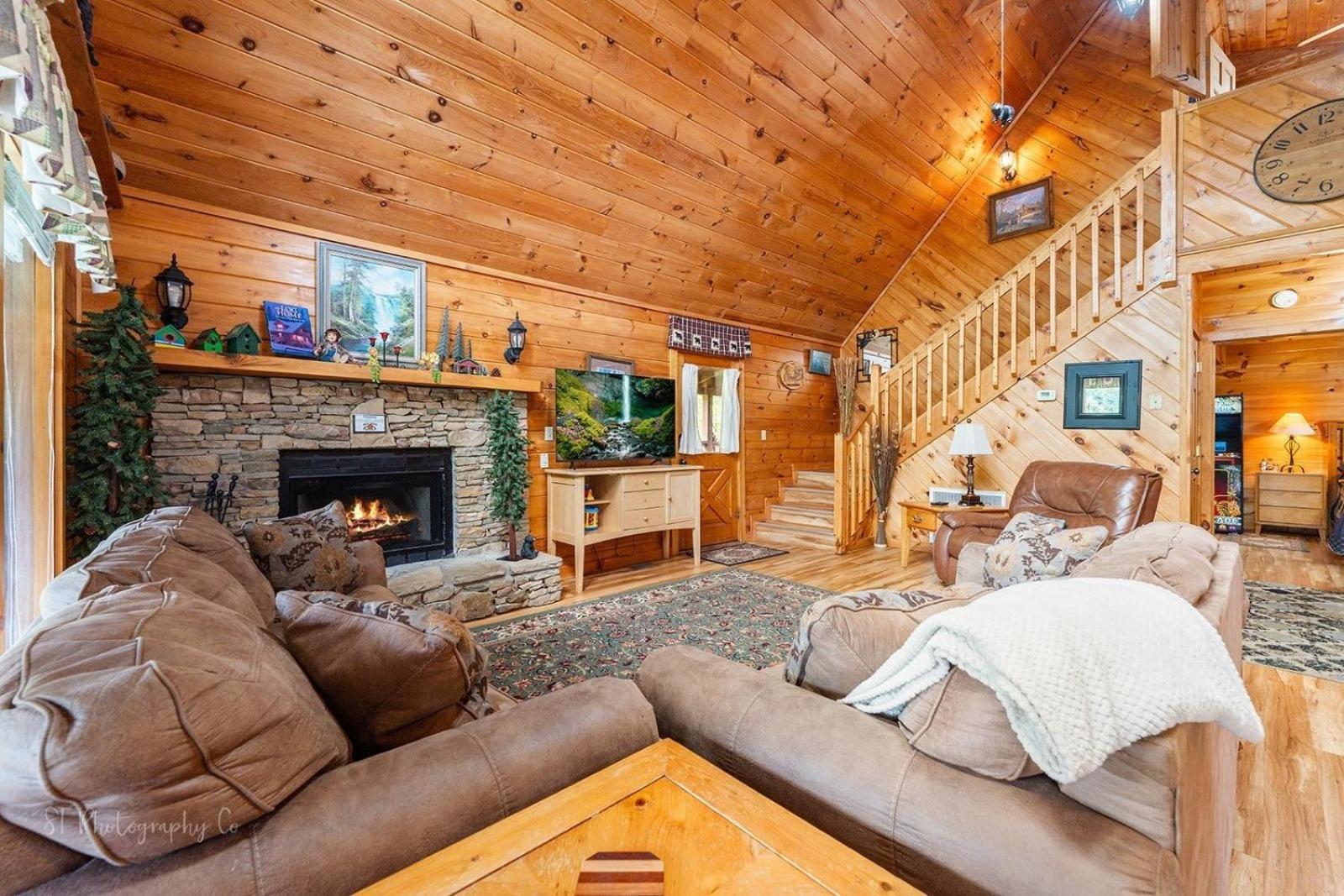 Hibernation Station Cabin セバービル エクステリア 写真