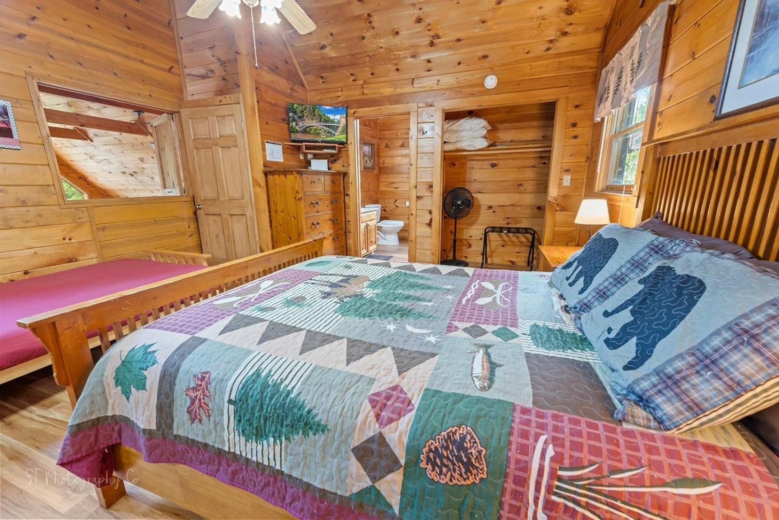 Hibernation Station Cabin セバービル エクステリア 写真